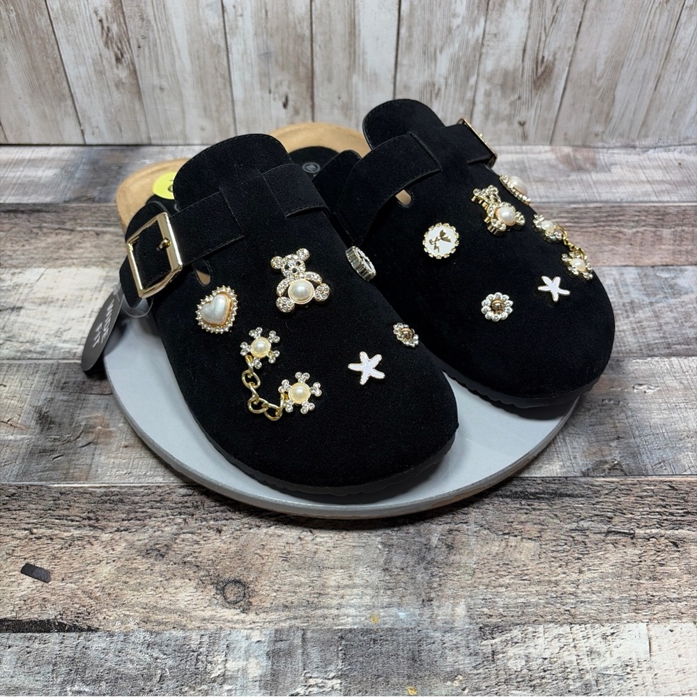 Forever Wide Width Women’s Black Textile Clogs Rhinestones Size 9W